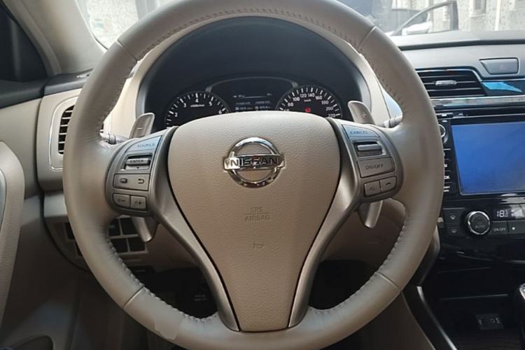 Used Nissan Teana 2014 2.5L XL Upper Tech Edition Steering Wheel