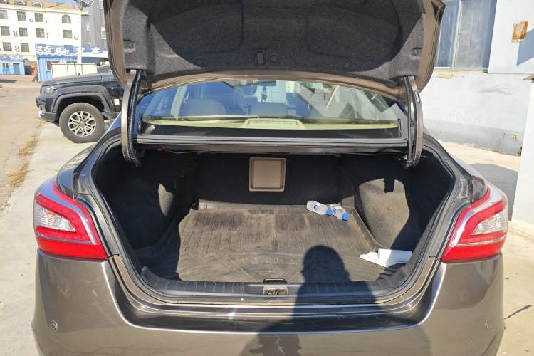Used Nissan Teana 2014 2.0L XL Upper Tech Edition Trunk