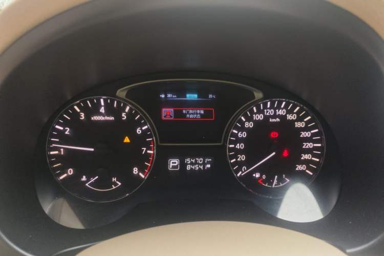 Used Nissan Teana 2014 Duke 2.5L XV Deluxe Edition Instrument Cluster
