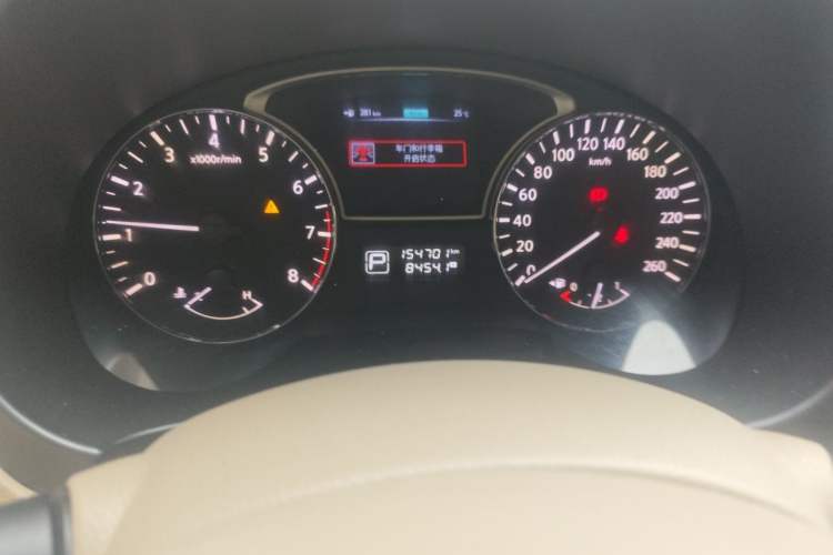 Used Nissan Teana 2014 Duke 2.5L XV Deluxe Edition Odometer Close Up
