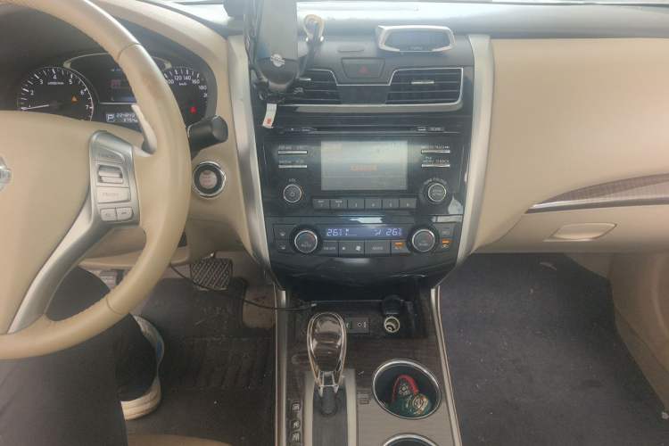 Used Nissan Teana 2014 2.5L XL Upper Tech Edition Audio And AC Panel