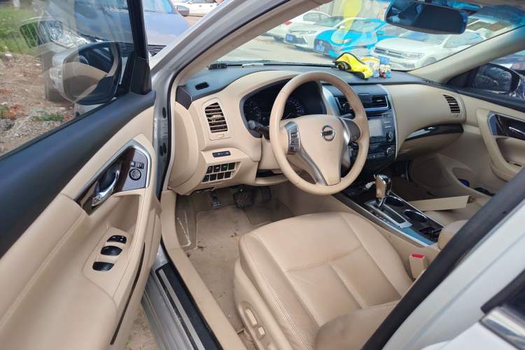 Used Nissan Teana 2014 2.0L XL Upper Tech Edition Driver Seat