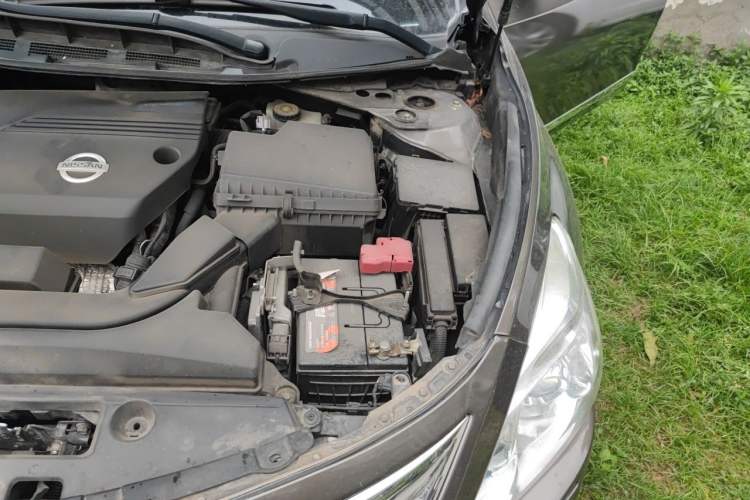 Used Nissan Teana 2014 Duke 2.5L XV-VIP Luxury Edition Engine Bay Left