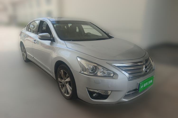 Used Nissan Teana 2014 2.5L XL Upper Tech Edition Front Right 45 Deg