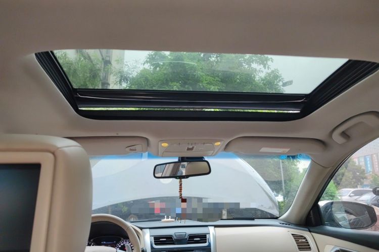 Used Nissan Teana 2014 Duke 2.5L XV-VIP Luxury Edition Headliner