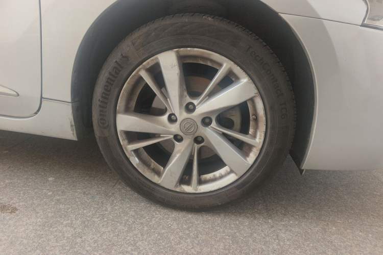 Used Nissan Teana 2014 2.5L XL Upper Tech Edition Right Front Wheel Hub