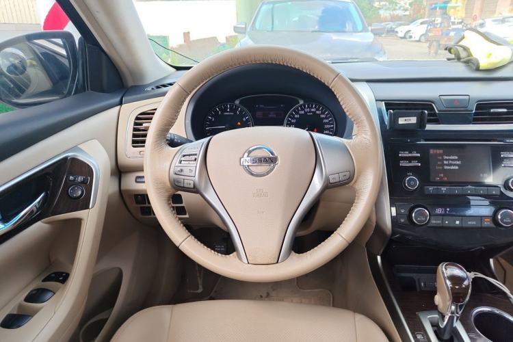 Used Nissan Teana 2014 2.0L XL Upper Tech Edition Steering Wheel