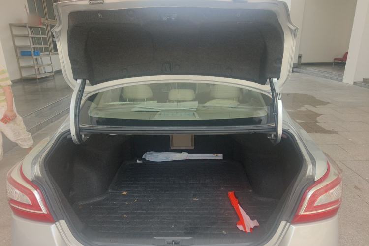 Used Nissan Teana 2014 2.5L XL Upper Tech Edition Trunk
