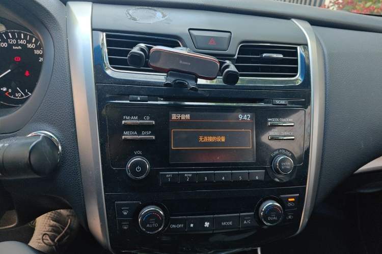 Used Nissan Teana 2014 2.0L XL Upper Tech Edition Audio And AC Panel