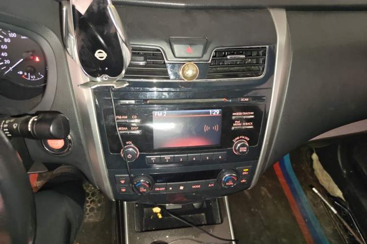Used Nissan Teana 2014 2.0L XL Upper Tech Edition Audio And AC Panel