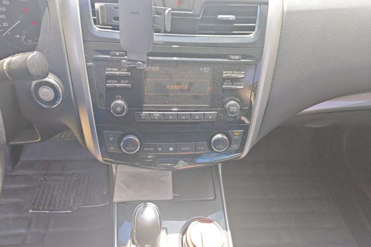 Used Nissan Teana 2014 2.0L XL Upper Tech Edition Audio And AC Panel