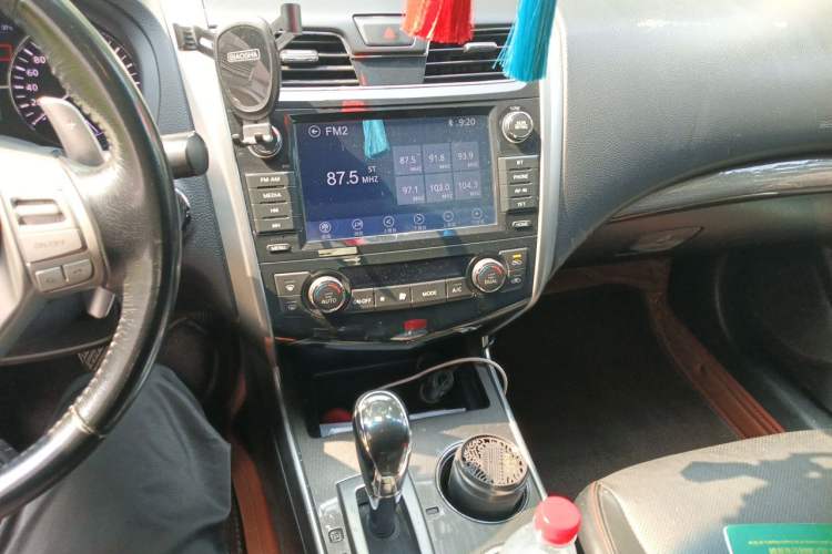 Used Nissan Teana 2014 Duke 2.5L XV Deluxe Edition Audio And AC Panel