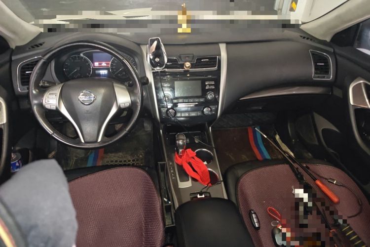 Used Nissan Teana 2014 2.0L XL Upper Tech Edition Center Console