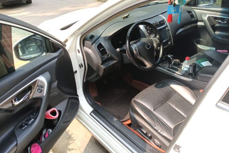 Used Nissan Teana 2014 Duke 2.5L XV Deluxe Edition Driver Seat