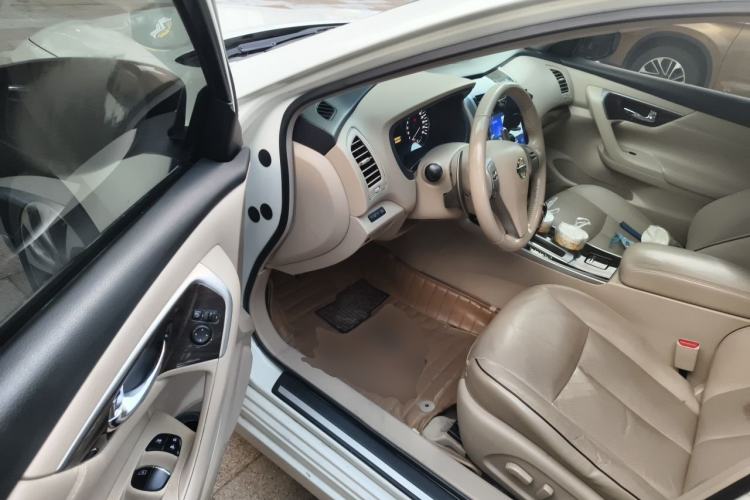 Used Nissan Teana 2014 Duke 2.5L XV Glory Edition Driver Seat