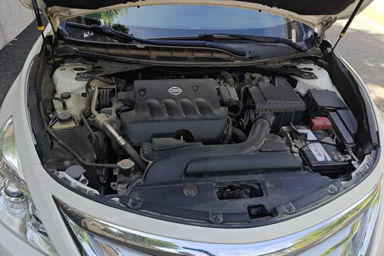 Used Nissan Teana 2014 2.0L XL Upper Tech Edition Engine Bay