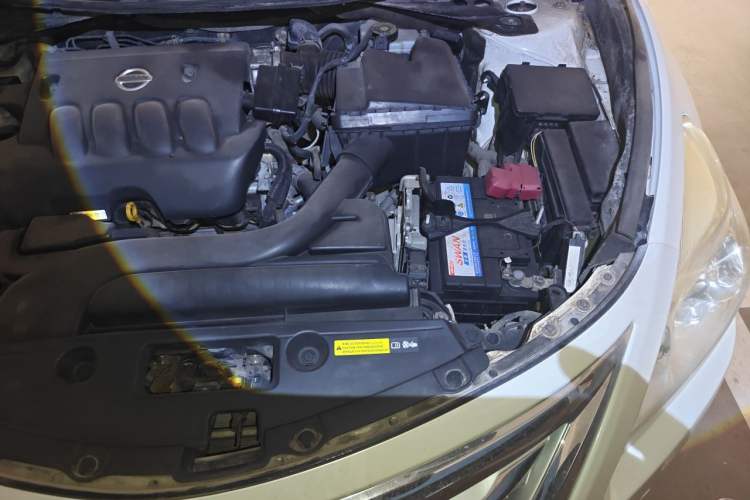 Used Nissan Teana 2014 2.0L XL Upper Tech Edition Engine Bay Left