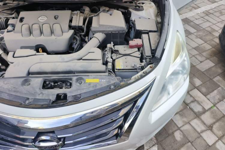 Used Nissan Teana 2014 2.0L XL Upper Tech Edition Engine Bay Left