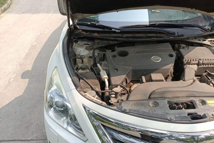Used Nissan Teana 2014 Duke 2.5L XV Deluxe Edition Engine Bay Right