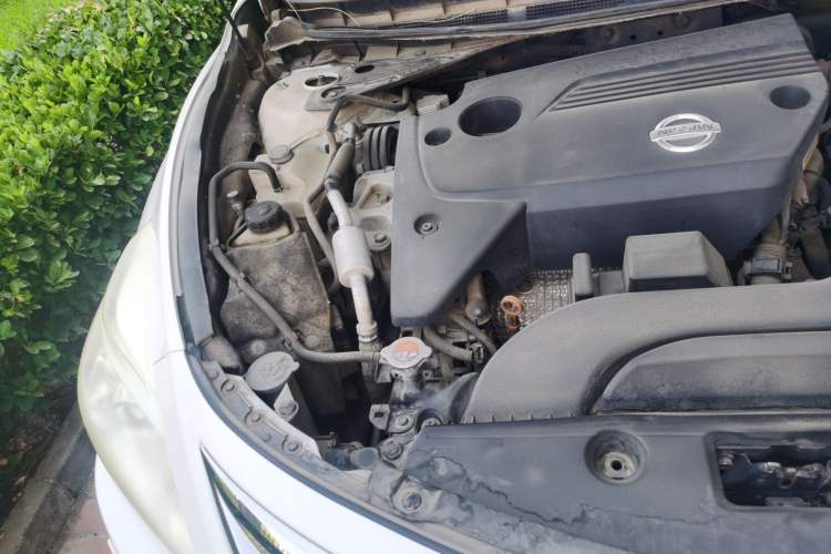 Used Nissan Teana 2014 Duke 2.5L XV Glory Edition Engine Bay Right