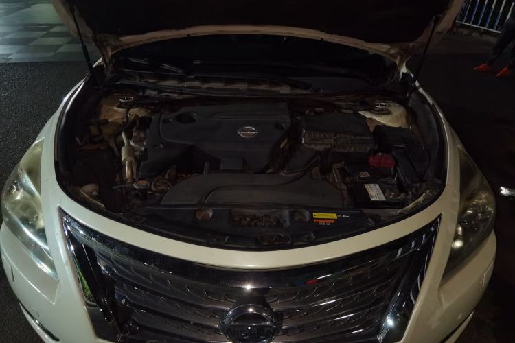 Used Nissan Teana 2014 Duke 2.5L XV-VIP Luxury Edition Engine Bay