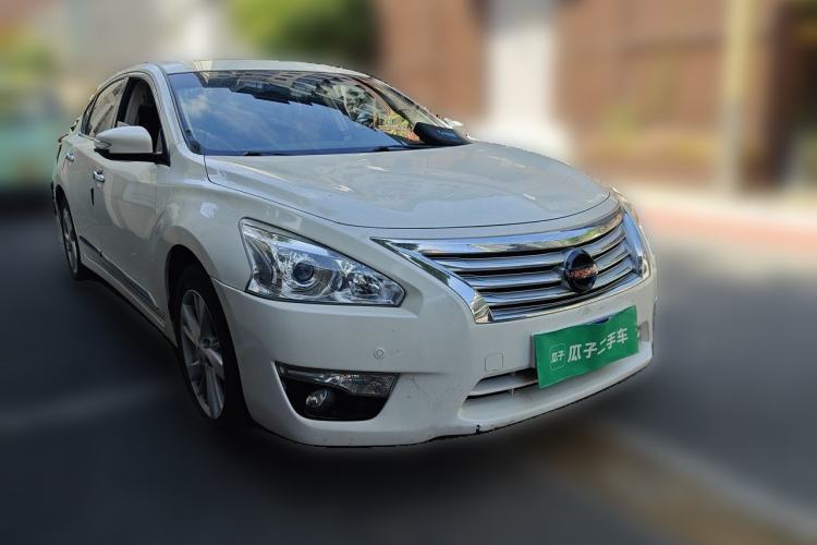 Used Nissan Teana 2014 2.0L XL Upper Tech Edition Front Right 45 Deg
