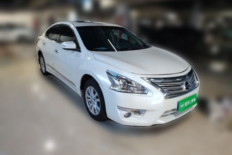 Used Nissan Teana 2014 2.0L XL Upper Tech Edition Front Right 45 Deg