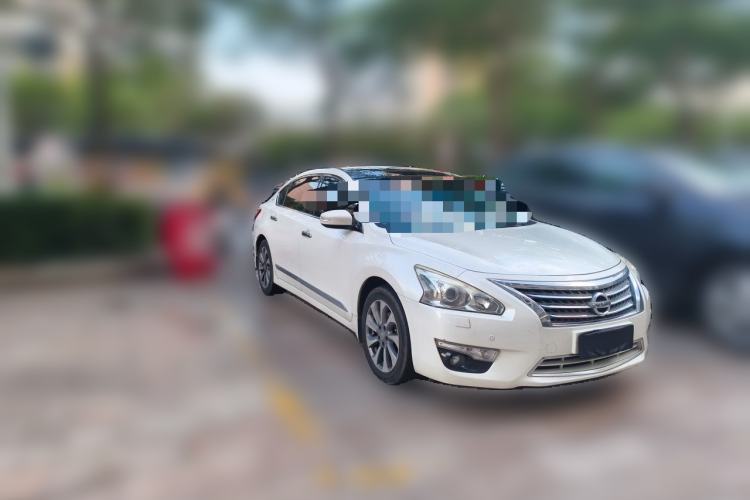 Used Nissan Teana 2014 Duke 2.5L XV Glory Edition Front Right 45 Deg