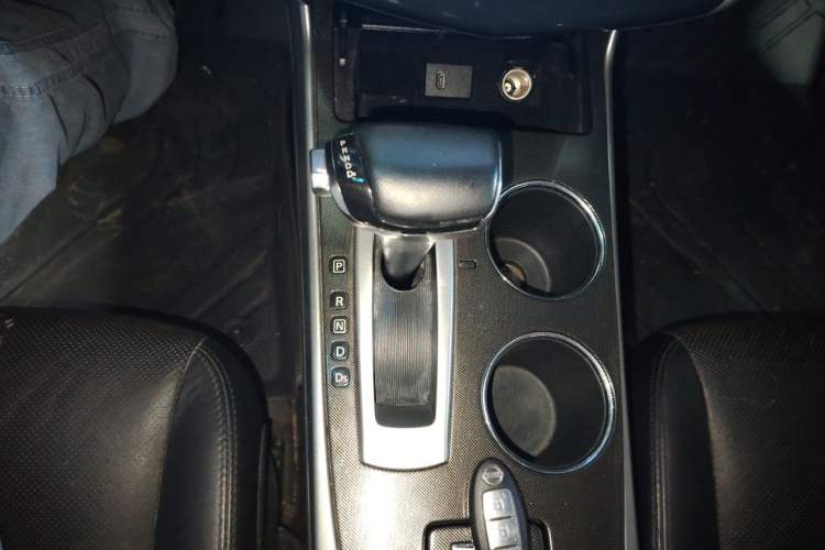 Used Nissan Teana 2014 2.0L XL Upper Tech Edition Gear Lever