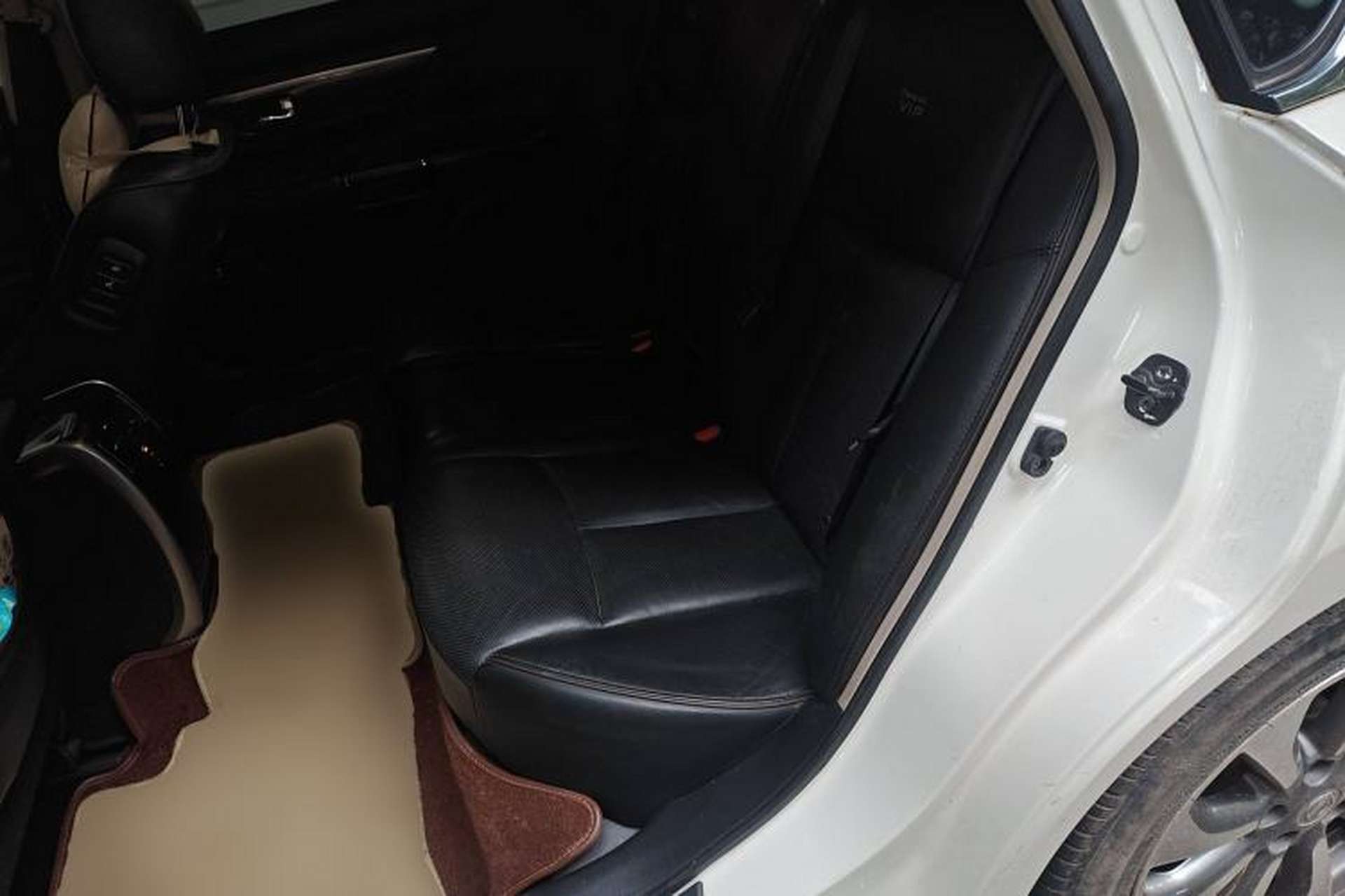 Used Nissan Teana 2014 Duke 2.5L XV Luxury Edition Left Rear Seat