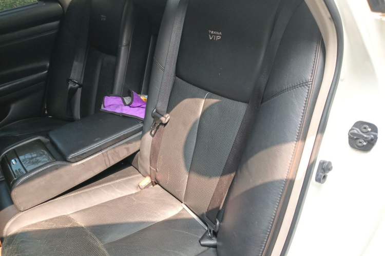 Used Nissan Teana 2014 Duke 2.5L XV Deluxe Edition Left Rear Seat