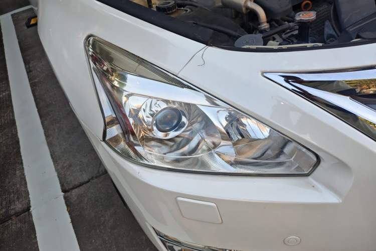 Used Nissan Teana 2014 Duke 2.5L XV-NAVI-FES Prestige Edition Right Front Headlight