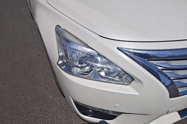 Used Nissan Teana 2014 2.0L XL Upper Tech Edition Right Front Headlight