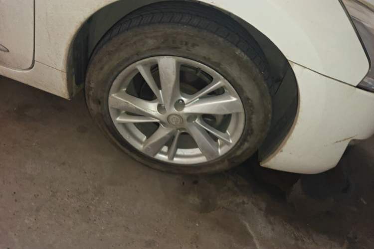 Used Nissan Teana 2014 2.0L XL Upper Tech Edition Right Front Wheel Hub