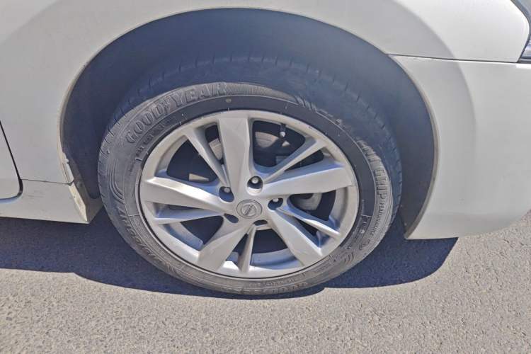 Used Nissan Teana 2014 2.0L XL Upper Tech Edition Right Front Wheel Hub