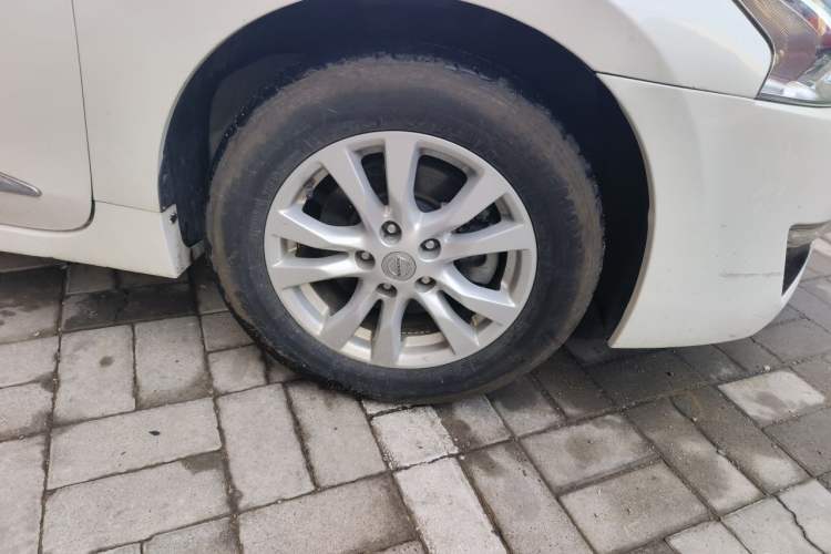 Used Nissan Teana 2014 2.0L XL Upper Tech Edition Right Front Wheel Hub