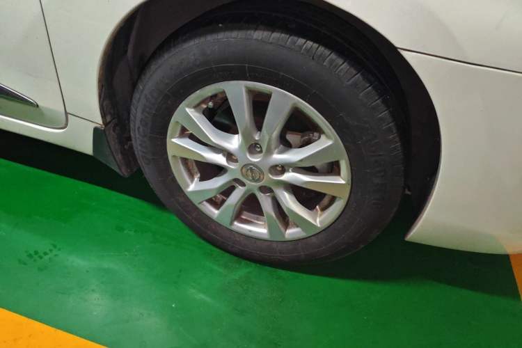 Used Nissan Teana 2014 2.0L XL Upper Tech Edition Right Front Wheel Hub