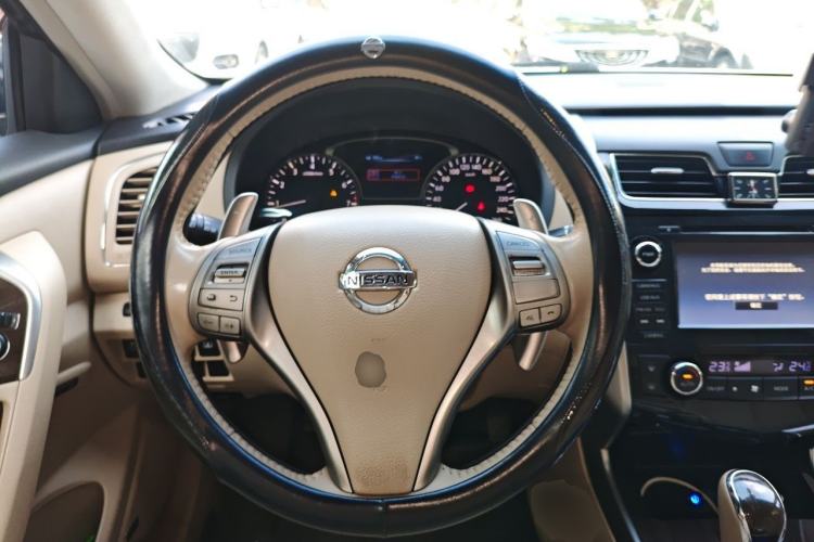 Used Nissan Teana 2014 Duke 2.5L XV-NAVI-FES Prestige Edition Steering Wheel