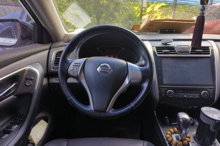 Used Nissan Teana 2014 2.0L XL Upper Tech Edition Steering Wheel