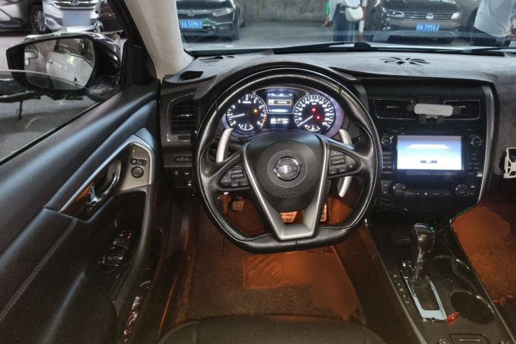 Used Nissan Teana 2014 Duke 2.5L XV-VIP Luxury Edition Steering Wheel