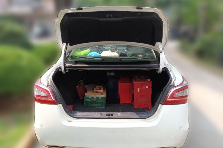 Used Nissan Teana 2014 Duke 2.5L XV Deluxe Edition Trunk