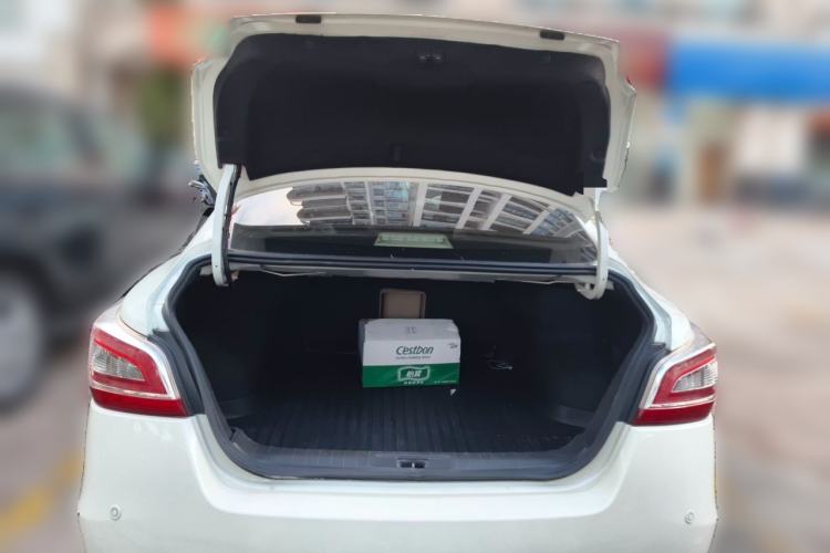 Used Nissan Teana 2014 Duke 2.5L XV Glory Edition Trunk