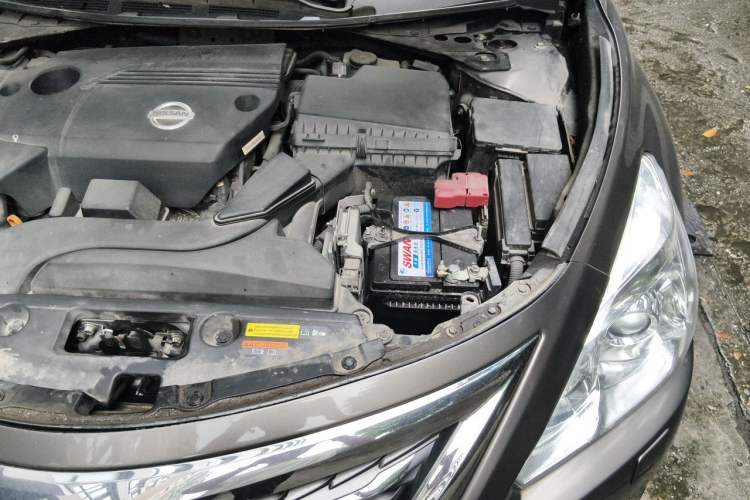 Used Nissan Teana 2014 Duke 2.5L XV Luxury Edition Engine Bay Left