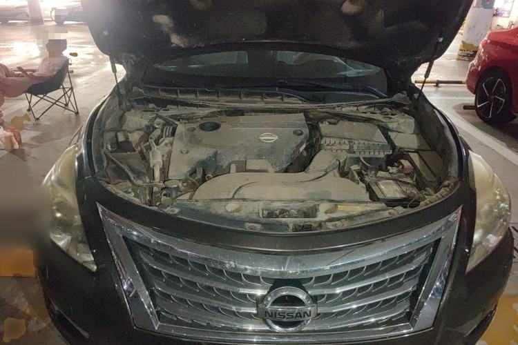 Used Nissan Teana 2014 Duke 2.5L XV-VIP Luxury Edition Engine Bay