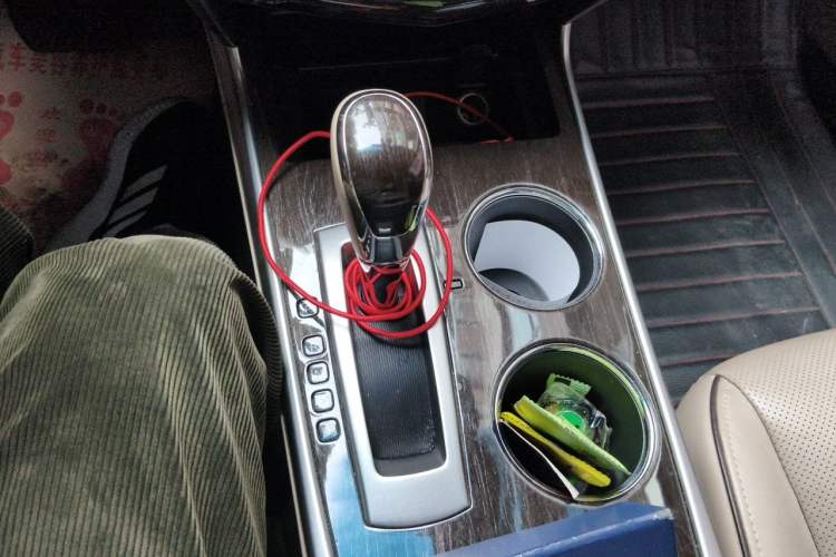 Used Nissan Teana 2014 Duke 2.5L XV Luxury Edition Gear Lever