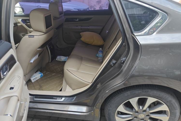 Used Nissan Teana 2014 Duke 2.5L XV-VIP Luxury Edition Left Rear Seat