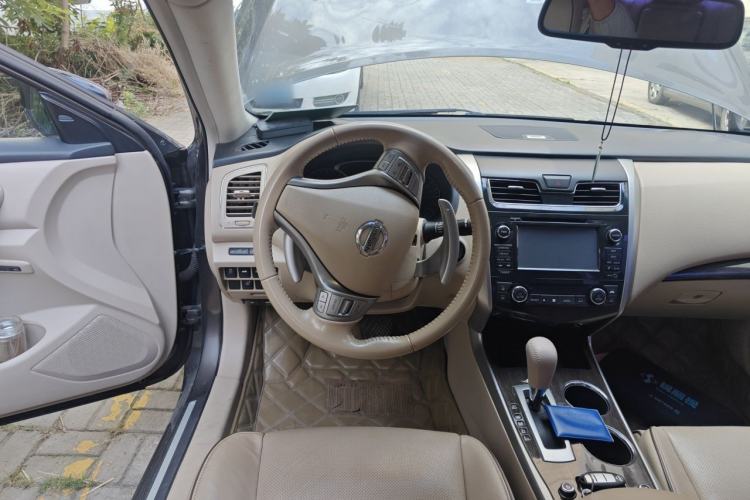 Used Nissan Teana 2014 Duke 2.5L XV-VIP Luxury Edition Steering Wheel