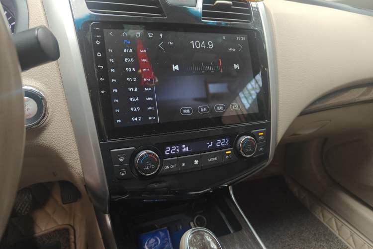 Used Nissan Teana 2015 Duke 2.5L XV Champions League Glory Edition Audio And AC Panel