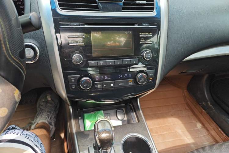 Used Nissan Teana 2015 2.0L XL Upper Champions League Tech Edition Audio And AC Panel