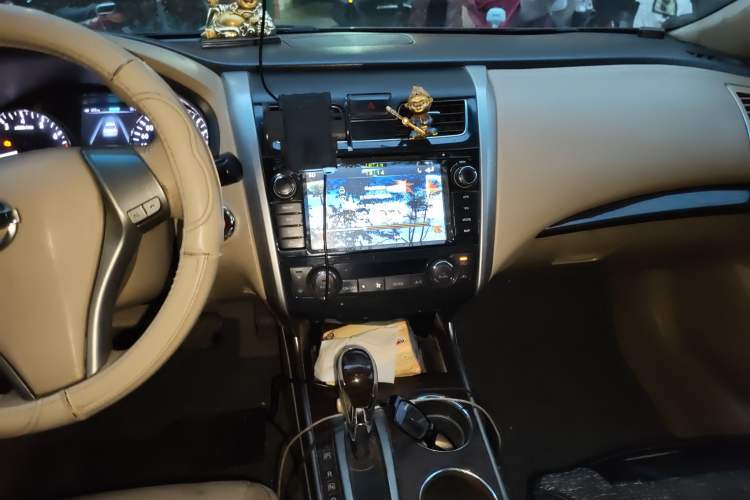 Used Nissan Teana 2015 2.0L XL-Sporty UEFA Champions League Edition Audio And AC Panel